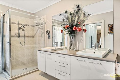Property photo of 11 Ribbon Close Point Cook VIC 3030