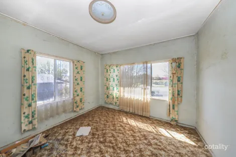 Property photo of 89 Simpson Street Tumut NSW 2720