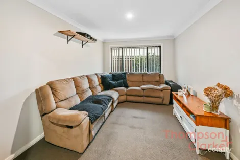 Property photo of 33 Grasshawk Drive Chisholm NSW 2322