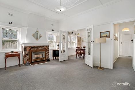 Property photo of 18 Beaconsfield Road Hawthorn East VIC 3123