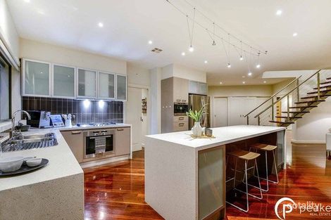 Property photo of 19 Quarry Hills Drive Berwick VIC 3806