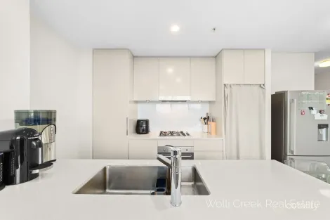 Property photo of 310/2 Discovery Point Place Wolli Creek NSW 2205