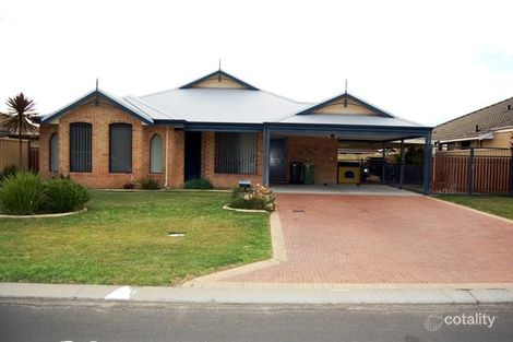 15 Chamberlain Gr, Millbridge, WA 6232