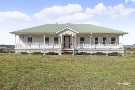 5 Hillside St, Mount Rascal, QLD 4350