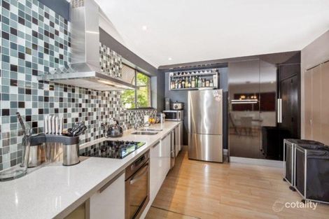 Property photo of 13/41-45 Lambert Street Kangaroo Point QLD 4169