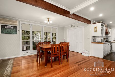 Property photo of 8 Gracedale Avenue Eltham North VIC 3095