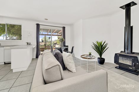 Property photo of 9 Goldfinch Circuit Theodore ACT 2905