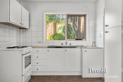 Property photo of 2/28 Ormond Road Ascot Vale VIC 3032