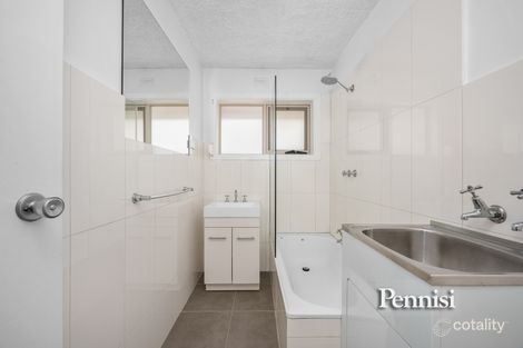 Property photo of 2/28 Ormond Road Ascot Vale VIC 3032