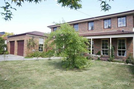 Property photo of 32 Shepherd Road Glen Waverley VIC 3150