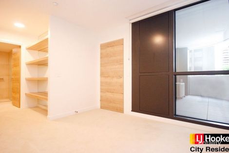Property photo of 210/12 Queens Road Melbourne VIC 3004