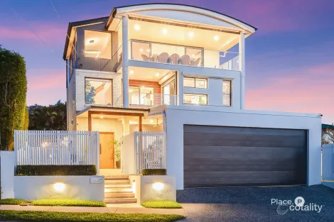 Property photo of 24 Fernlea Avenue Scarborough QLD 4020