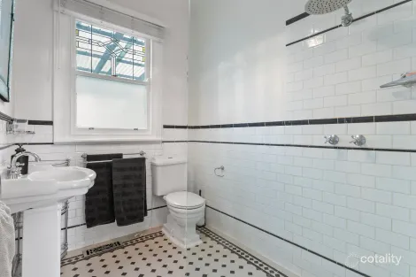 Property photo of 13-15 Zealandia Road East Croydon North VIC 3136