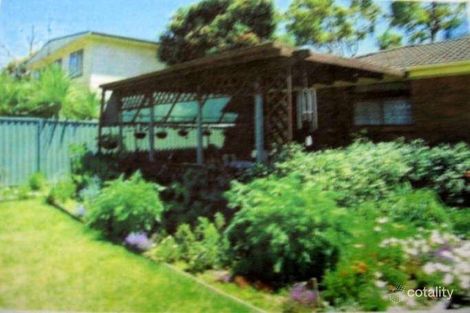 Property photo of 18 Una Avenue Charmhaven NSW 2263