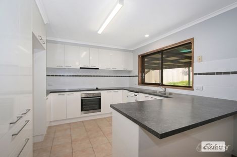 Property photo of 10 Arnold Place Wodonga VIC 3690