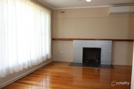 Property photo of 29 Overend Crescent Sale VIC 3850