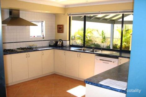 Property photo of 1 Jindare Loop Carramar WA 6031
