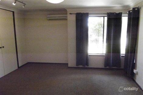 Property photo of 4 Talbot Close Halls Head WA 6210