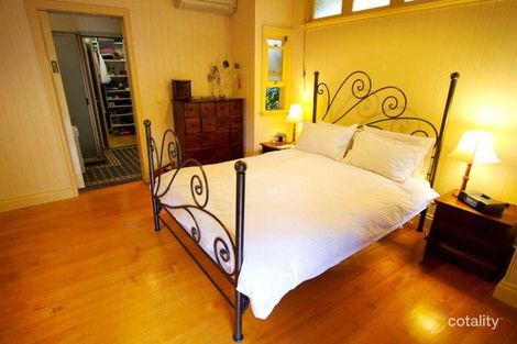 Property photo of 54 Greenlaw Street Indooroopilly QLD 4068