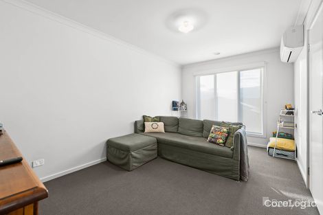 Property photo of 6 Allusive Walk Narre Warren VIC 3805
