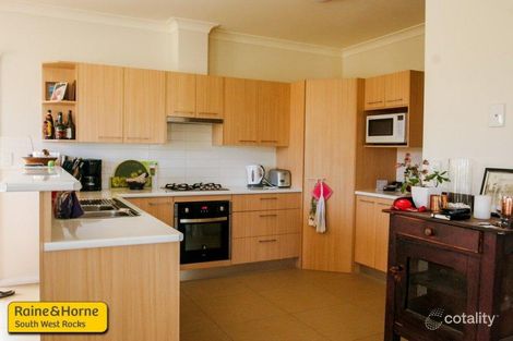 Property photo of 2 Links View Close South West Rocks NSW 2431