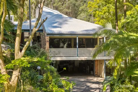 Property photo of 1 Nullamanna Road Camp Mountain QLD 4520