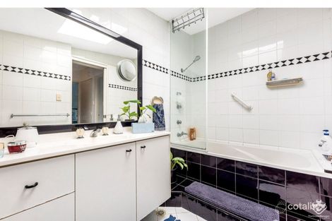 Property photo of 11/20 Rudd Street Broadbeach Waters QLD 4218