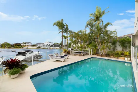 5 Saywell St, Bundall, QLD 4217