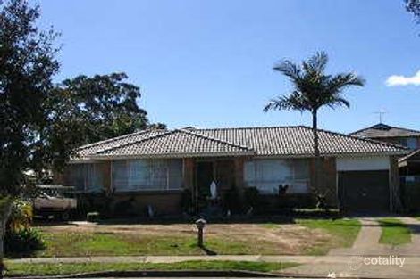 28 Canterbury Rd, St Johns Park, NSW 2176