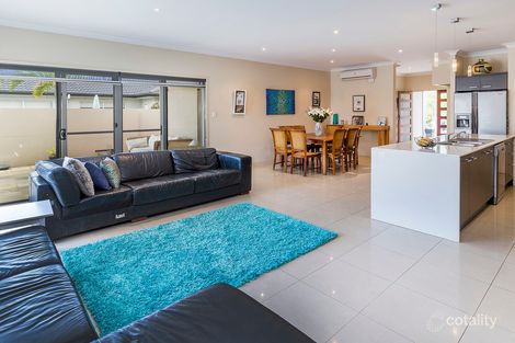 Property photo of 10 Iridium Drive Hope Island QLD 4212