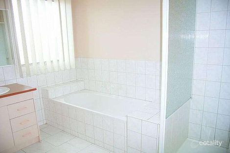 Property photo of 31 Sunny Park Close Gisborne VIC 3437