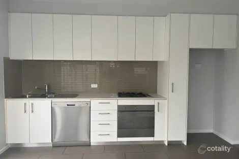 Property photo of 8/16 Shepparson Avenue Carnegie VIC 3163