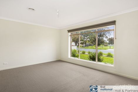 Property photo of 3/139 Endeavour Drive Cranbourne North VIC 3977