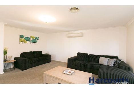 Property photo of 9 Cameron Court Drouin VIC 3818
