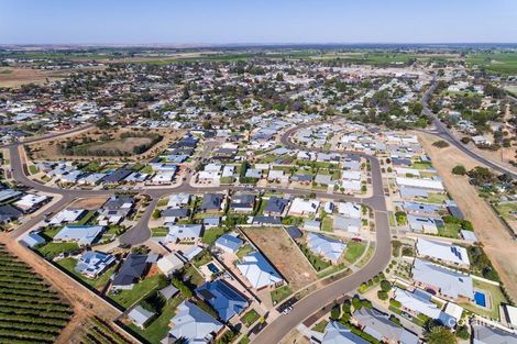 Property photo of 40 Betty Krake Drive Red Cliffs VIC 3496