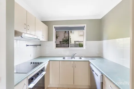 Property photo of 3/10 Fleet Drive Kippa-Ring QLD 4021