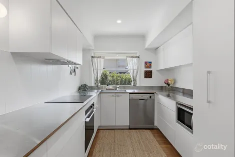 Property photo of 34 Newcastle Street Fairfield QLD 4103