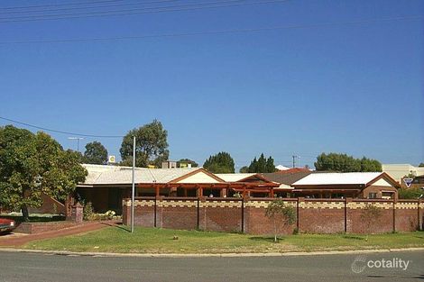 7 Elwood Ct, Craigie, WA 6025