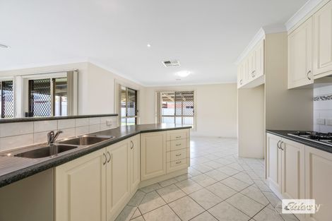 Property photo of 6 Oatlands Fairway West Wodonga VIC 3690