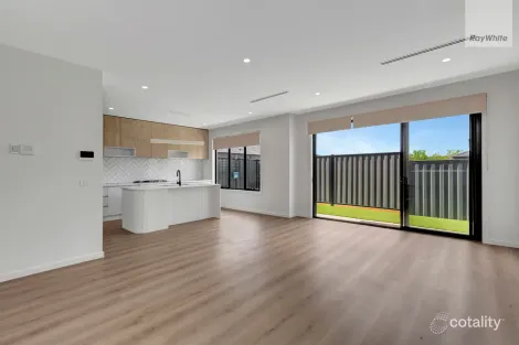 Property photo of 18 Chamomile Road Kalkallo VIC 3064