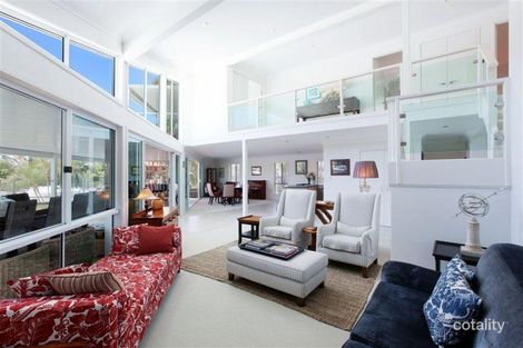 Property photo of 41 River Crescent Broadbeach Waters QLD 4218