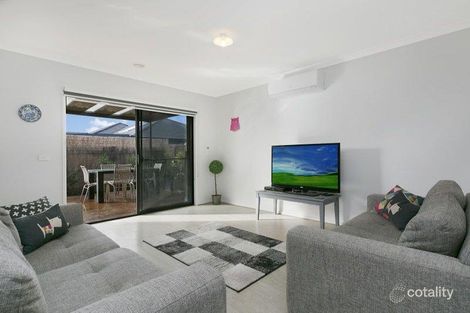 Property photo of 11 Stableford Drive Cranbourne West VIC 3977