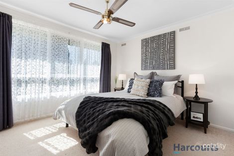 Property photo of 20 Lowen Road Glen Waverley VIC 3150