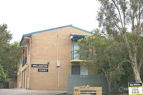 90 Plimsoll St, Greenslopes, QLD 4120