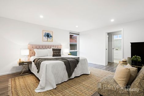 27 Kurrajong Cres, Watsonia North, VIC 3087