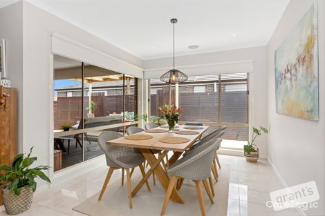 Property photo of 61 Bridgewater Boulevard Berwick VIC 3806