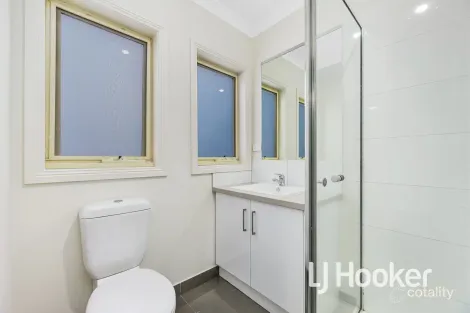 Property photo of 5 Ritchie Street Garfield VIC 3814