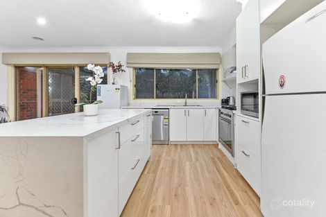 Property photo of 3 Fieldhouse Lane Berwick VIC 3806