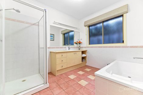 Property photo of 3 Fieldhouse Lane Berwick VIC 3806