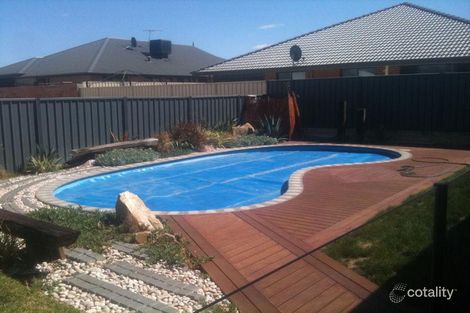 Property photo of 16 Kalari Drive Wattle Grove WA 6107